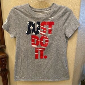 NIKE ‘Just Do It’ Graphic Gray T-Shirt Size XL